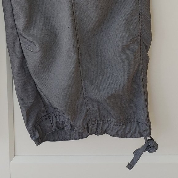 Nike Activewear Jacket & Crop Pant Set - Picture 3 of 9